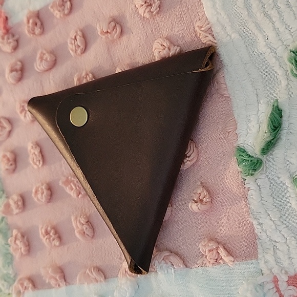 BNNU PLG Grizzly Triangle Little - Picture 2 of 4